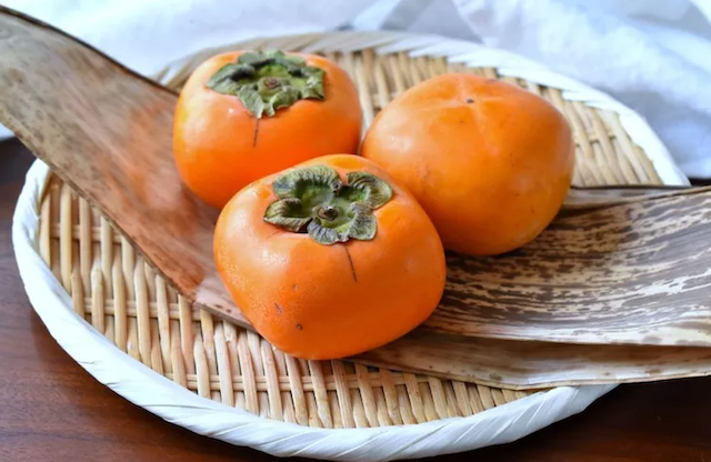 Persimmon Fuyu 1 pc